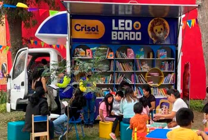 LEO A BORDO: La biblioteca móvil llega al distrito de Santa Rosa en Ancón