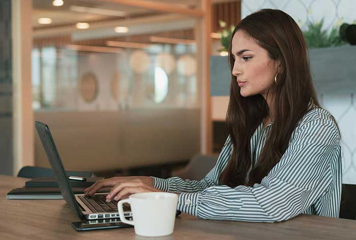 Estudios revelan que las mujeres prefieren trabajar desde casa y que este modelo no afecta a la productividad de los proyectos