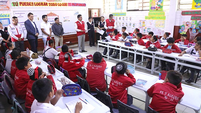 MTC sensibiliza a estudiantes sobre protocolo contra el acoso en el transporte público