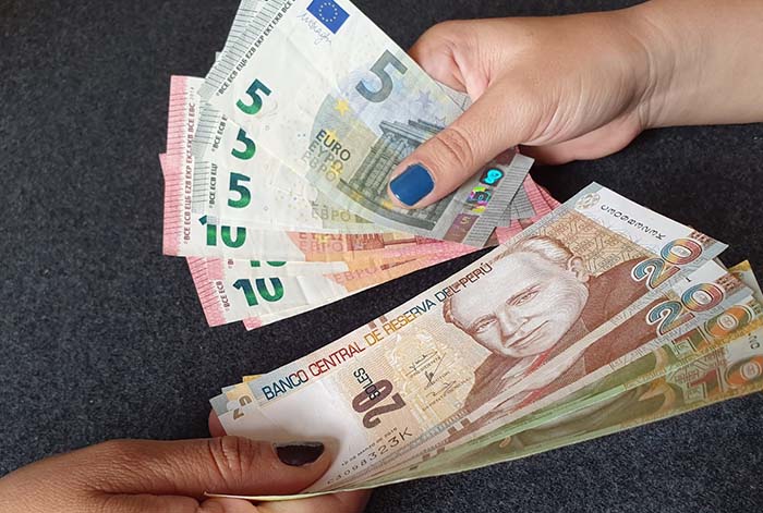 ¿Pagar deudas o darme un gustito? Cómo mantener mis finanzas saludables