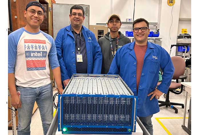 Ingenieros latinoamericanos ayudan a construir el sistema neuromórfico más grande del mundo para permitir una IA más sostenible