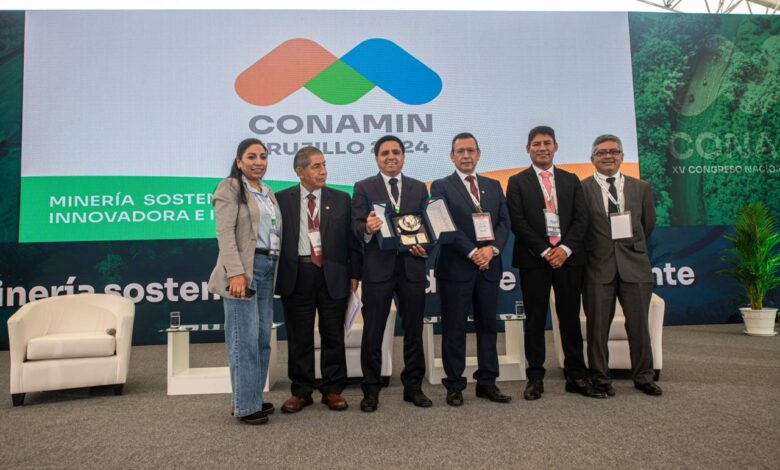 CONAMIN 2024: Profesionales de Minera Antapaccay obtuvieron el Premio Congreso Nacional de Minería