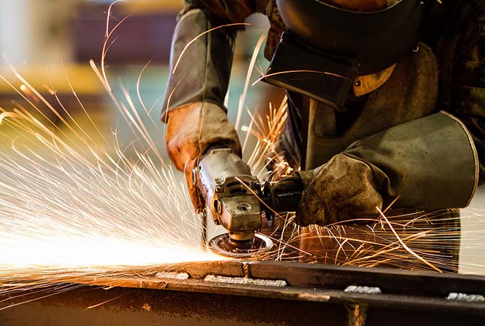 Crecimiento de la manufactura nacional se desacelera en junio, mientras cae industria no primaria