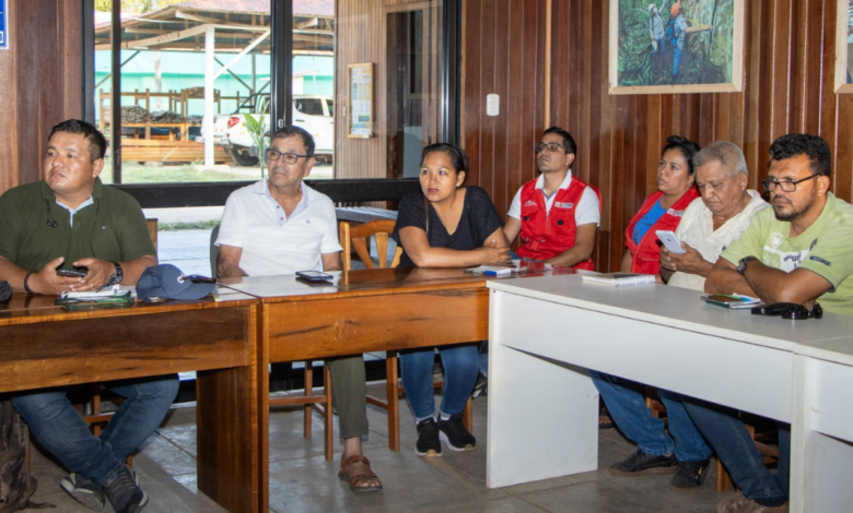 PERÚ COMPRAS orienta a productores de madera en Pucallpa para participar en los Catálogos Electrónicos