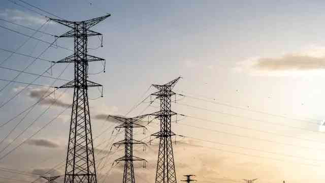 Ac c i o n a a d q u i e r e a D a r b y I n t e r n a t i on a l s u n e g o c i o d e l í n e a s de t r a n s m i s i ó n e n P e r ú