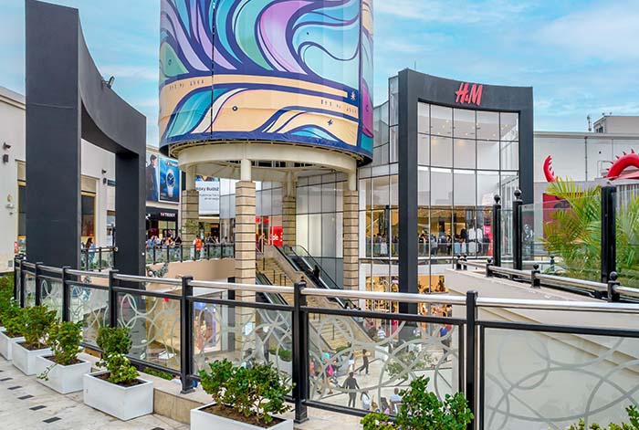 Jockey Plaza lidera la encuesta Perú Top Brands 2024 en la categoría de Malls