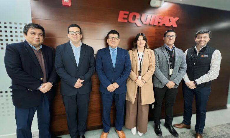 Equifax firma convenio con la FEPCMAC para impulsar el desarrollo del sector microempresarial