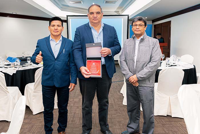 COSAPI recibe reconocimiento por su exitosa gestión en seguridad y cero accidentes en Hospital de Huarmey