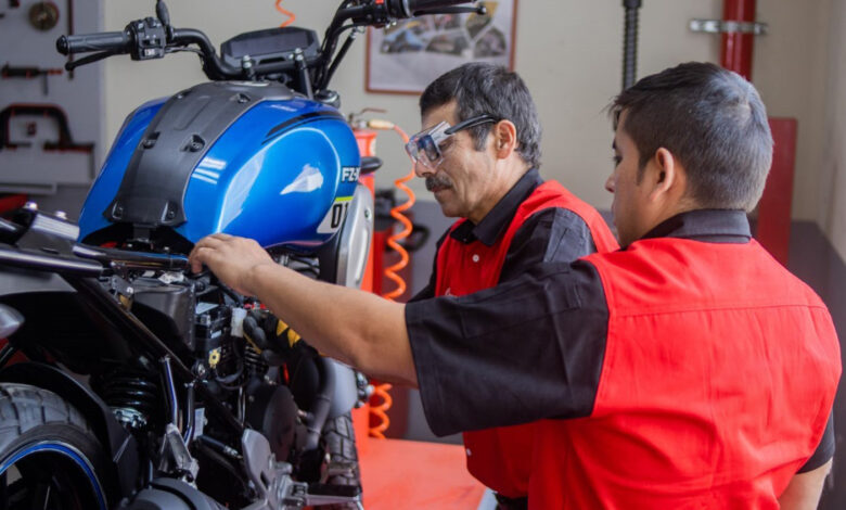 Soluciones rápidas: 4 razones para realizar mantenimientos a tiempo y usar repuestos originales en tu moto