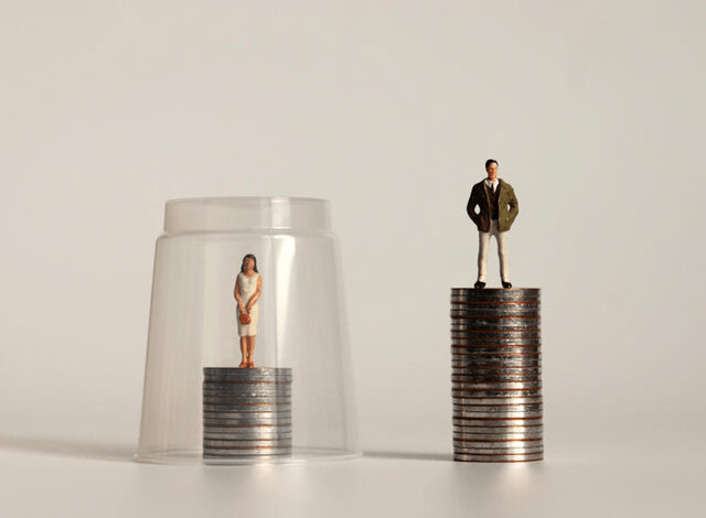Ingreso promedio de mujeres en Lima es 25.6% menor que el de los hombres