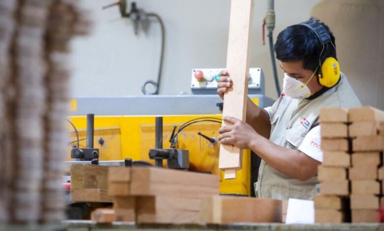 El sector manufactura peruano mantiene crecimiento sostenido con incremento del 2.7% en setiembre 2024