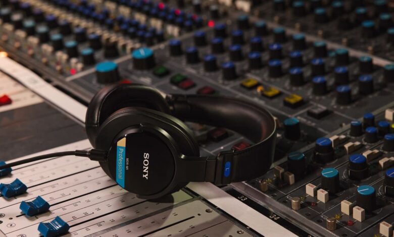 Sony lanza en latinoamérica su línea audio profesional para estudio y creadores de contenido