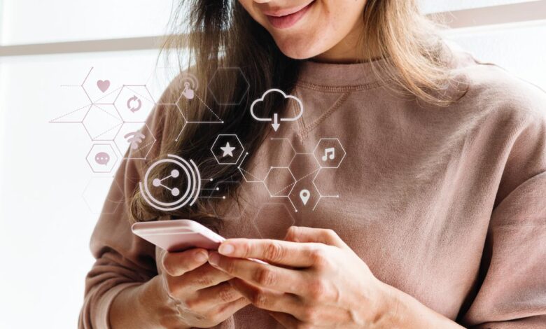 Brecha digital en Latinoamérica: Solo 50% de profesionales de diseño digital tienen acceso a formación y capacitación de nivel intermedio