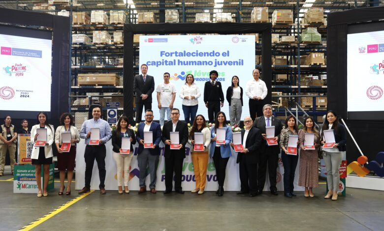 Arcos Dorados es reconocida como empresa que impulsa el empleo formal juvenil en el Perú
