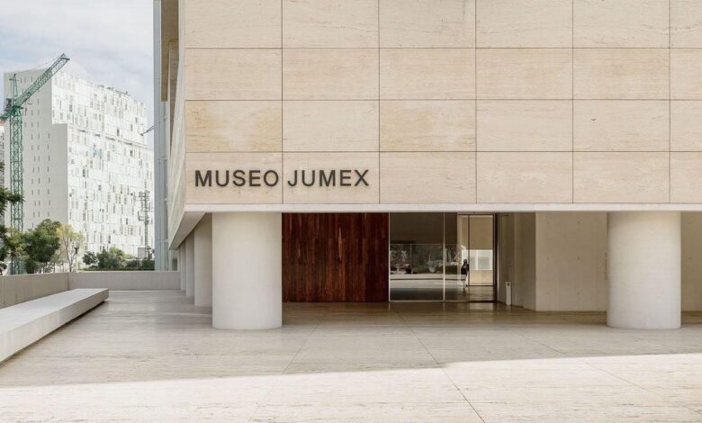 Range Rover se enorgullece en colaborar con el Museo Jumex para apoyar su misión de promover el arte contemporáneo en México