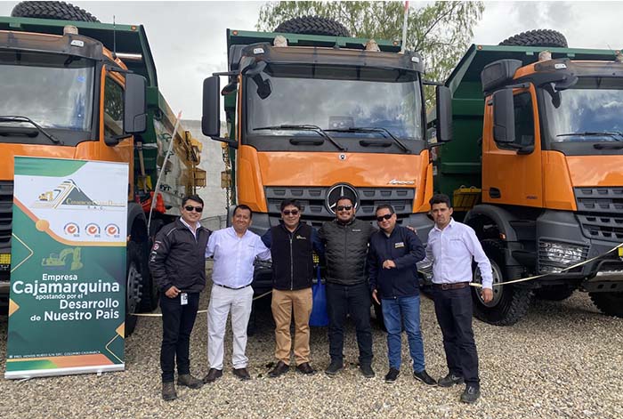 Divemotor impulsa la minería en Cajamarca con 10 volquetes AROCS de Mercedes-Benz