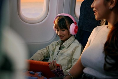 Sonido seguro y divertido para oídos pequeños: Nuevos auriculares Junior de JBL