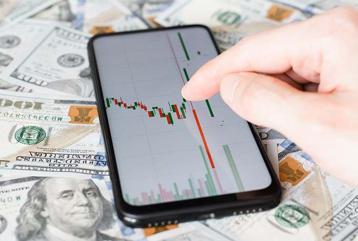 Proyecciones en las tendencias del dólar para el 2025