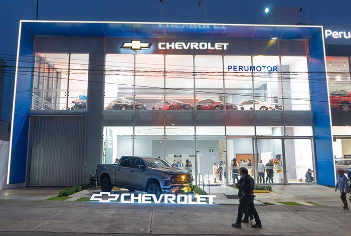Chevrolet fortalece su presencia en el Perú con la renovación de concesionarios en Chiclayo y Arequipa