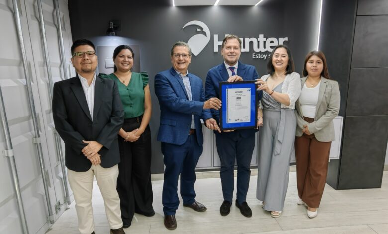 Hunter Perú certificada con ISO 9001 para el proceso de instalación de GPS en vehículos y flotas