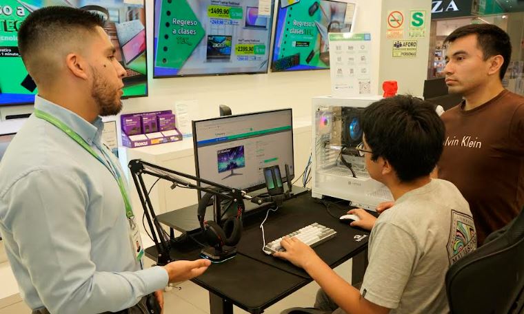 Laptops, smartphones y gaming entre los más buscados en los Cybers: pc Factory revela tendencias y anuncia promociones
