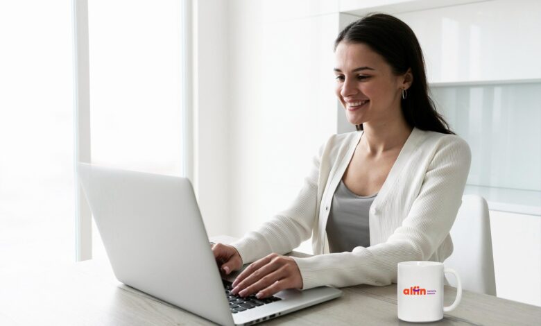 Alfin Banco: Mujeres lideran su cultura financiera con créditos responsables y ahorro inteligente
