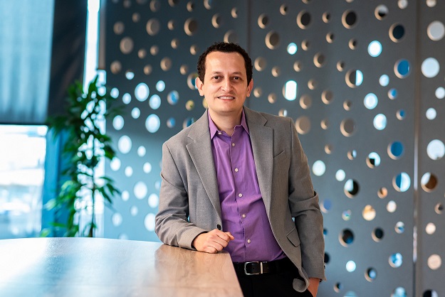Schneider Electric nombra a Luis Santamaria como líder de Cloud & Service Providers