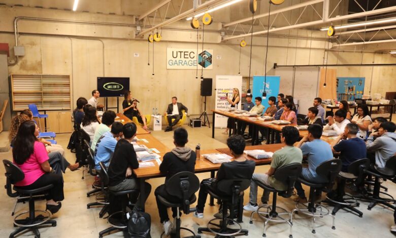 UTEC y VélezReyes+ otorgan más de 20 becas a jóvenes de bajos recursos para formarse en ciencia y tecnología