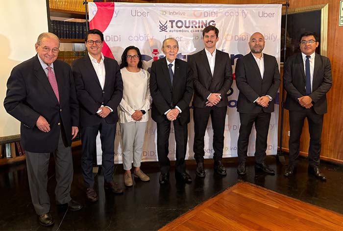 El Touring y empresas de aplicaciones de movilidad urbana se unen para promover la seguridad vial