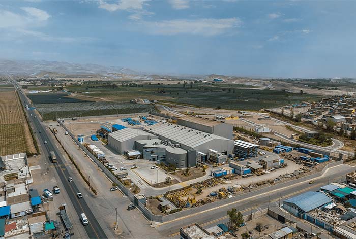 Komatsu-Mitsui renueva su flota con vehículos híbridos como parte de su meta de descarbonización al 2030