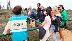 Delegación académica de EE. UU. destaca valor urbano del humedal pantanos de villa