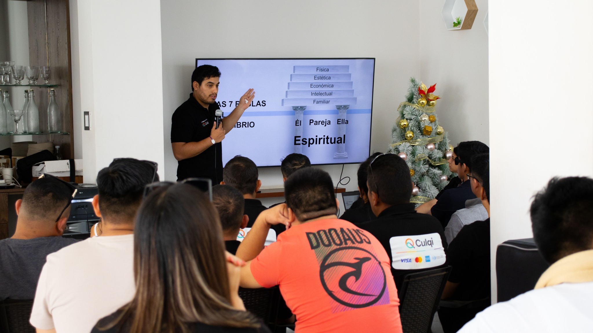 jóvenes y pequeños emprendedores 