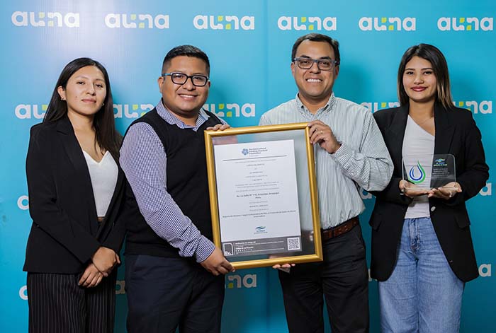 Clínica Vallesur de Auna se convierte en la primera en Arequipa en obtener el certificado I-REC por uso de energía renovable