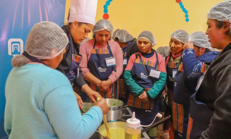 Minera Bateas impulsa su programa “Caylloma sabe bien” para empoderar a mujeres del distrito a través de la gastronomía