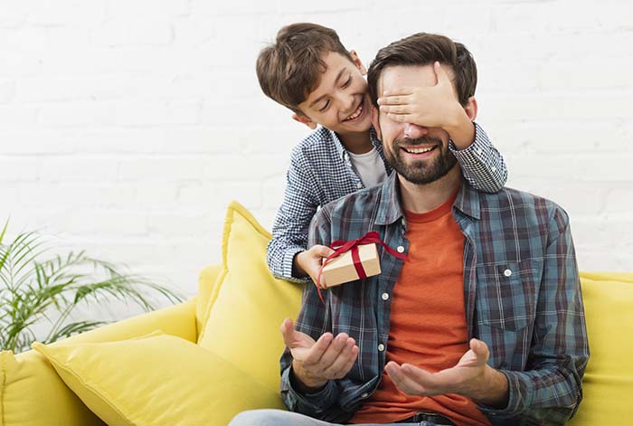 Día del Padre: Cuatro ideas útiles de regalo para papá, según su estilo de vida