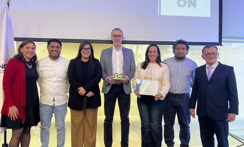 Niubiz recibe reconocimiento a la innovación del Concytec por desarrollo de interoperabilidad de billeteras digitales
