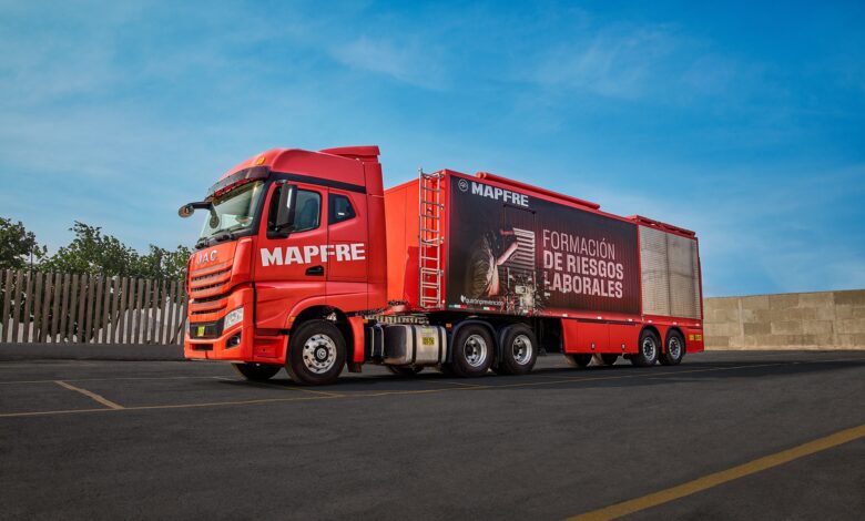 MAPFRE presenta la primera Unidad Móvil de Entrenamiento en Prevención de Riesgos Laborales del sector asegurador peruano
