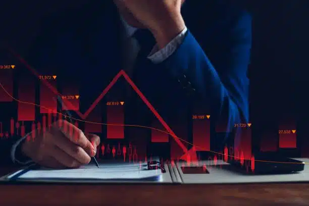 Líderes bancarios alertan sobre evolución del crimen financiero en Latinoamérica
