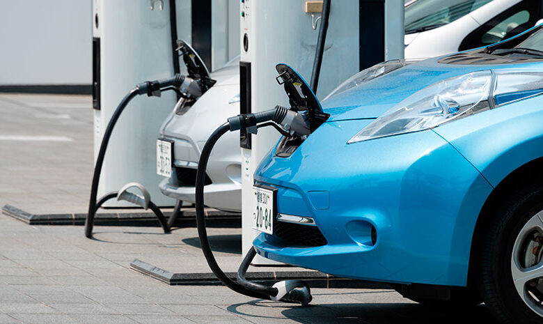 Crecen las ventas de vehículos electrificados y se duplica participación de eléctricos puros al cierre del primer semestre.