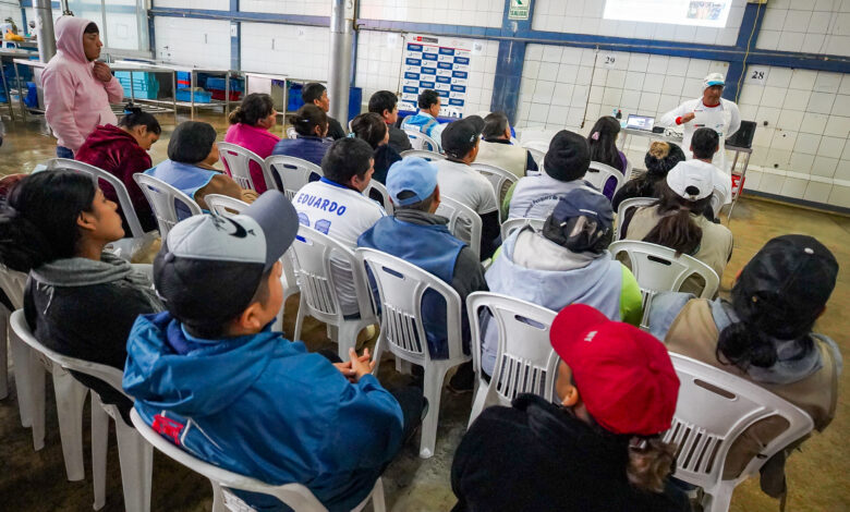 Sanipes capacitó a más de mil operadores para fortalecer la inocuidad alimentaria en todo el país