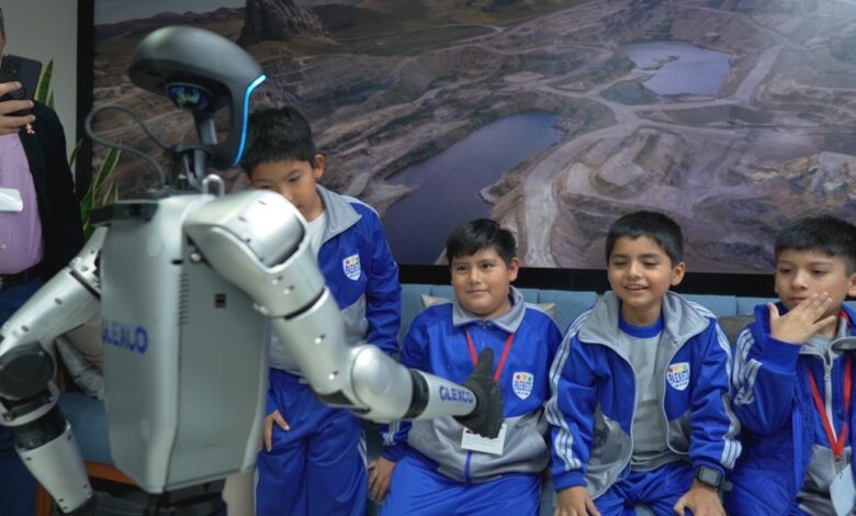 Tecnológica Glexco sella alianza exclusiva con gigante chino UBTECH para impulsar la robótica educativa