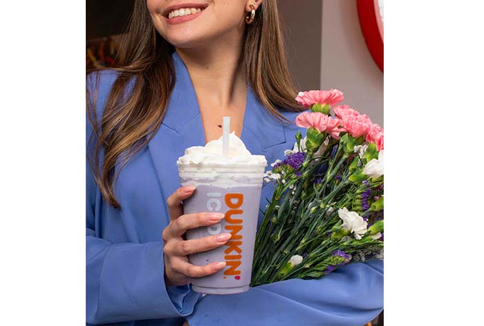 Dunkin’ presenta sus nuevas bebidas florales con lavanda