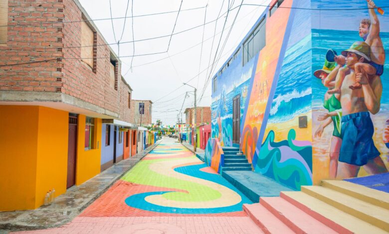 Proyecto Arcoíris llegó a Malabrigo para revitalizar con color espacios públicos y fortalecer identidad local