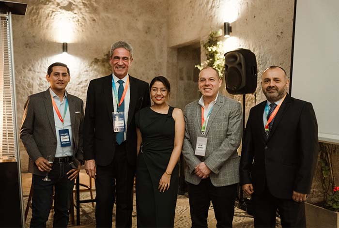 Inauguración de oficinas de Grupo Trianon en Arequipa