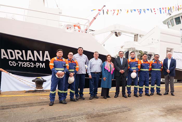 Austral Group potencia su flota pesquera con la incorporación de la moderna embarcación “Adriana”