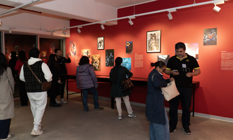 Toy Photography Perú: la exposición que transforma lo pequeño en infinito