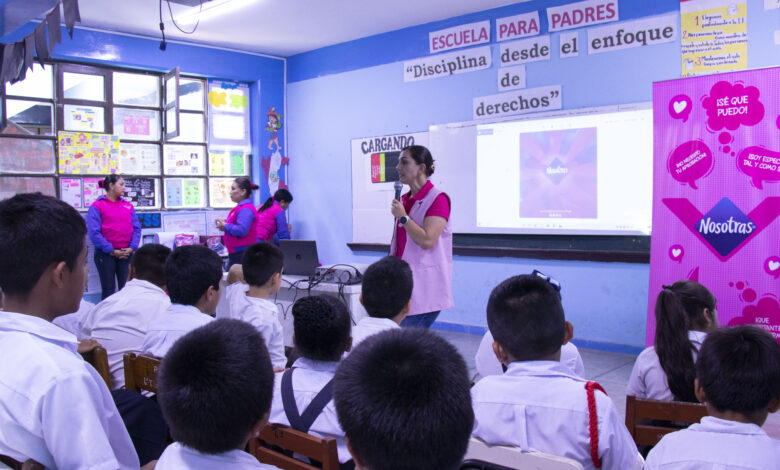 Colegio de Cascas recibe mejoras en infraestructura y charlas sobre salud menstrual