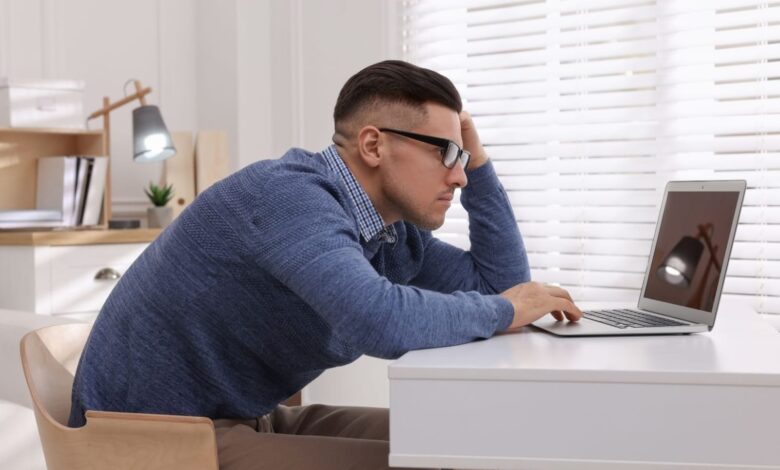 ¿Sabes qué es el love-bombing laboral y si lo estás sufriendo?