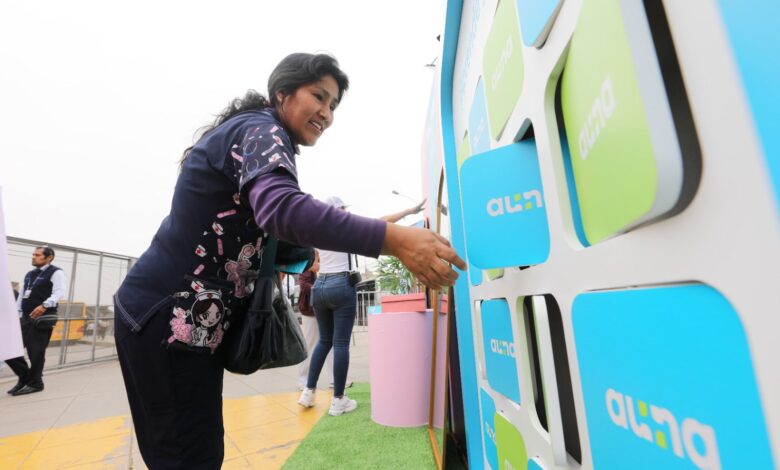 Auna y Línea 1 del Metro de Lima impulsan detección temprana del cáncer de mama