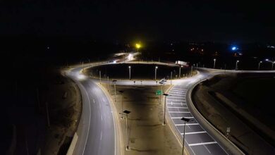 Aunor reduce casi 7 toneladas de CO₂ al año con iluminación solar vial